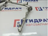Рейка топливная Audi A8 077133681AA.