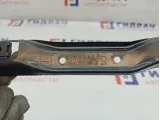 Кронштейн потолочной ручки Audi A8 4E0809568B. Передний правый.