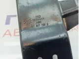 Кронштейн Audi A8 4E1857195C.