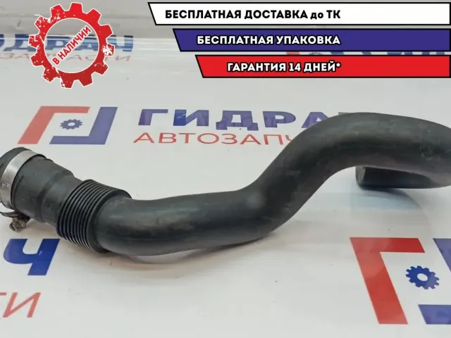 Патрубок воздушного фильтра Audi A8 077129951A.