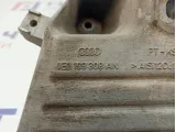 Кронштейн двигателя правый Audi A8 4E0199308AN.