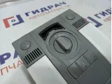 Плафон салонный Audi A8 4E0907135A. Царапина.