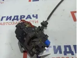 Замок двери задней левой Audi A8 4E0839015.