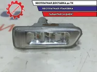 Повторитель на крыло правый Audi A8 4E0949128.