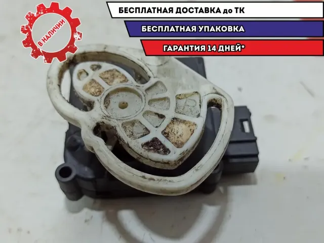 Моторчик заслонки отопителя Audi A8 4E0820511.