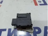 Моторчик заслонки отопителя Audi A8 4E0820511.