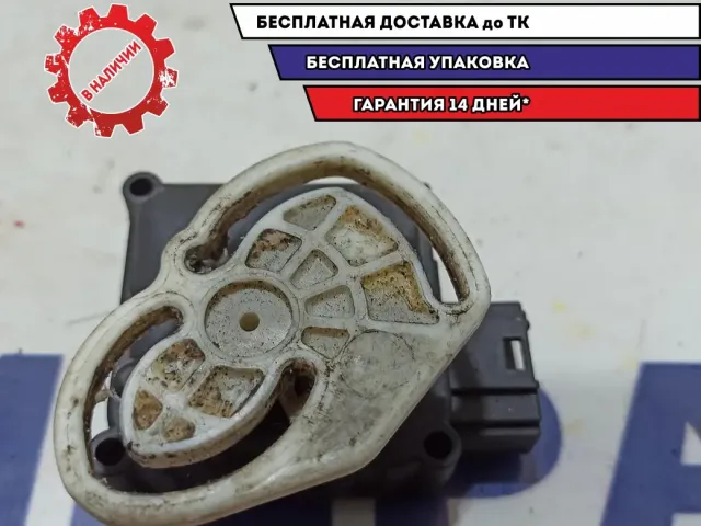 Моторчик заслонки отопителя Audi A8 4E0820511.