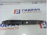 Кронштейн потолочной ручки задней правой Audi A8 4e0809586.
