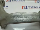 Кулак поворотный передний правый Audi A8 4E0407254R.