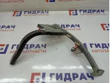 Кронштейн крепления крыла правый Audi A8 4E0821138F.