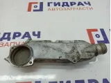 Крышка термостата Audi A8 077121121C.