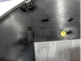 Накладка торпедо левая с торца Audi Q5 (8R) 8R0857085B4PK