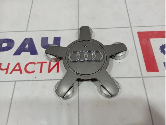 Колпак декоративный на колесный диск Audi Q5 (8R) 4F0601165N