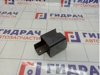 Кронштейн буксировочной петли левый Audi Q5 (8R) 8R0813383B