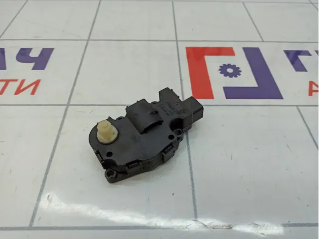 Моторчик заслонки отопителя Audi Q5 (8R)