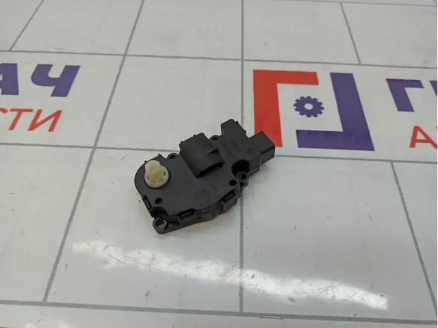 Моторчик заслонки отопителя Audi Q5 (8R)