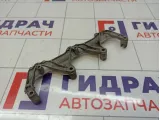 Кронштейн топливной рейки Audi Q5 (8R) 06E133340A
