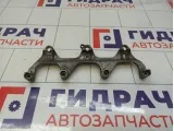 Кронштейн топливной рейки Audi Q5 (8R) 06E133340A