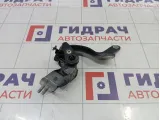 Петля двери багажника левая Audi Q7 (4L) 4L0827299B