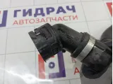 Патрубок системы охлаждения Audi Q7 (4L)