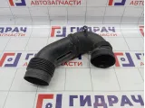 Патрубок воздушного фильтра Audi Q7 (4L) 7L6129684G