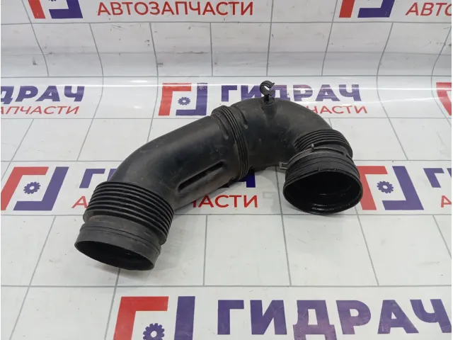 Патрубок воздушного фильтра Audi Q7 (4L) 7L6129684G
