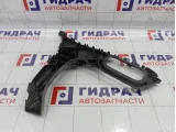 Направляющая заднего бампера левая Audi Q7 (4L) 4L0807453A