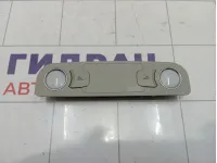 Плафон салонный Audi Q7 (4L) 4L0947111B13U