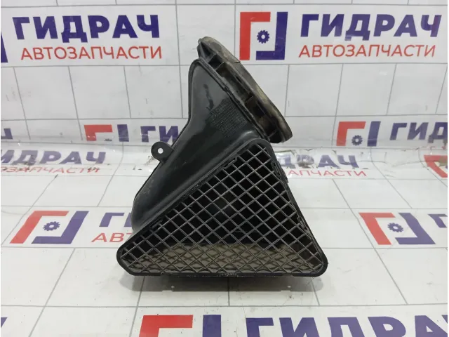 Воздухозаборник Audi Q7 (4L) 7L0819049 