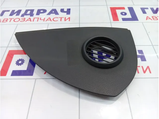 Накладка торпедо с торца левая Audi Q7 4L0857085