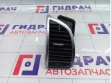 Дефлектор воздушный передний левый Audi Q7 4L0820901T