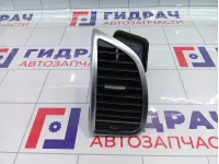 Дефлектор воздушный передний левый Audi Q7 4L0820901T
