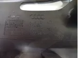 Обшивка стойки задней правой нижняя Audi Q7 4L0867768A