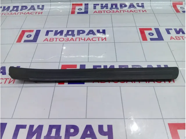 Накладка порога внутренняя передняя левая Audi Q7 4L0853655