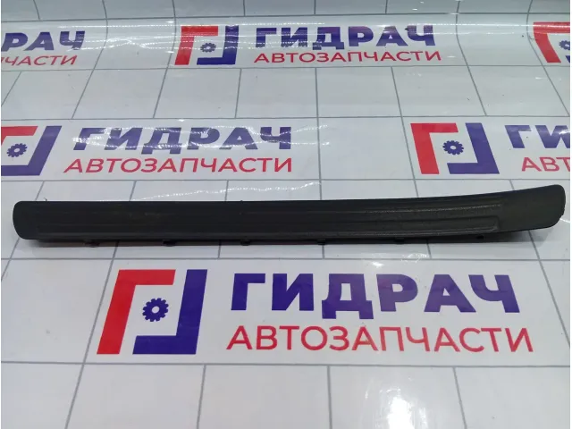 Накладка порога внутренняя передняя правая Audi Q7 4L0853656
