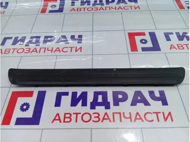 Накладка порога внутренняя задняя правая Audi Q7 4L0853794