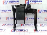 Кронштейн сиденья переднего правого Audi Q7 7L0881678D
