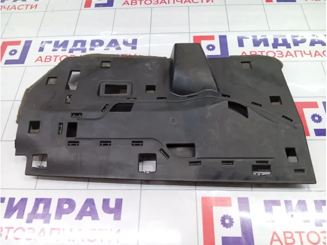 Накладка торпедо нижняя правая Audi Q7 4L1815174A