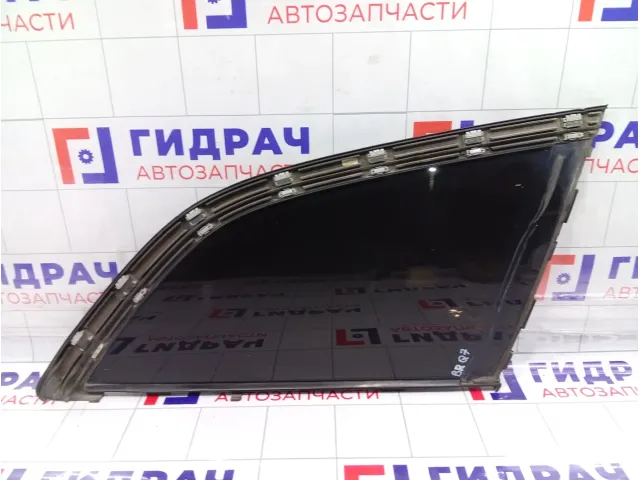 Стекло кузовное глухое (форточка) заднее правое Audi Q7 4L0845300M