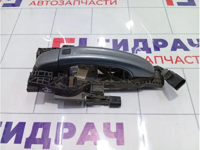 Ручка двери наружная задняя левая Audi Q7 4L0839885G