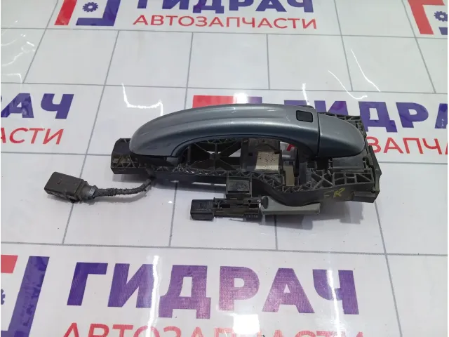 Ручка двери наружная передняя правая Audi Q7 4L1837886J