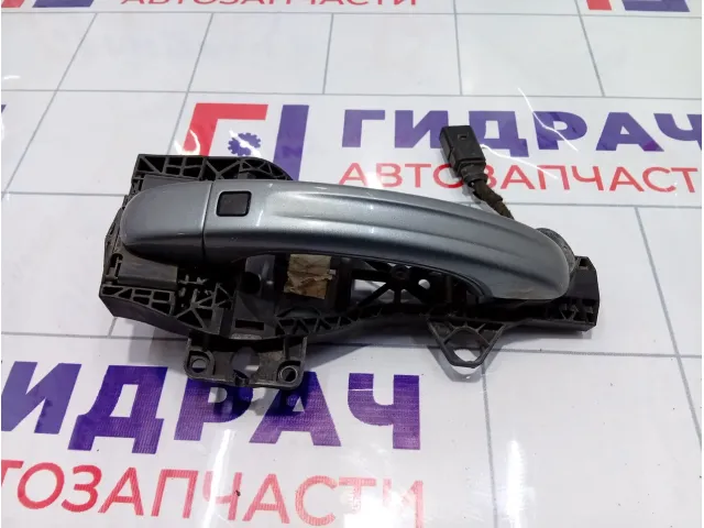 Ручка двери наружная задняя правая Audi Q7 4L0839886J