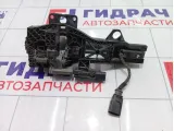 Ручка двери наружная задняя правая Audi Q7 4L0839886J