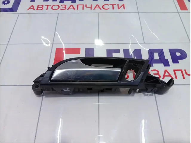 Ручка двери внутренняя левая Audi Q7 4L0837019A