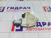 Моторчик стеклоподъемника правый Audi Q7 4L0959802B