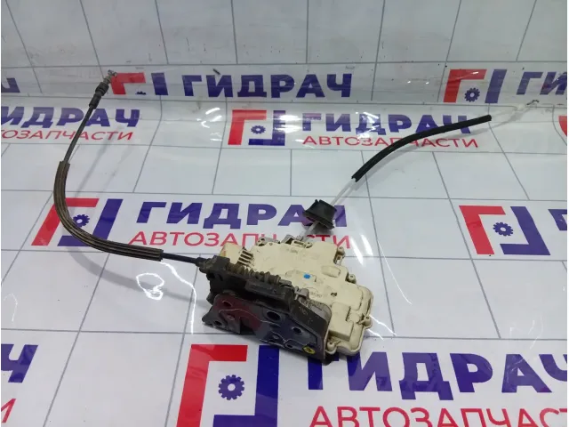 Замок двери задней левой Audi Q7 3C4839015C