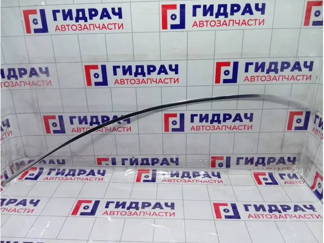 Молдинг двери передней правой Audi Q7 4L0853908F