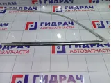 Молдинг стекла (форточки) задней правой Audi Q7 4L0853996A