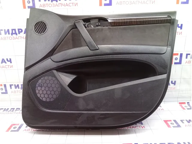 Обшивка двери передней правой Audi Q7 4L1867104G