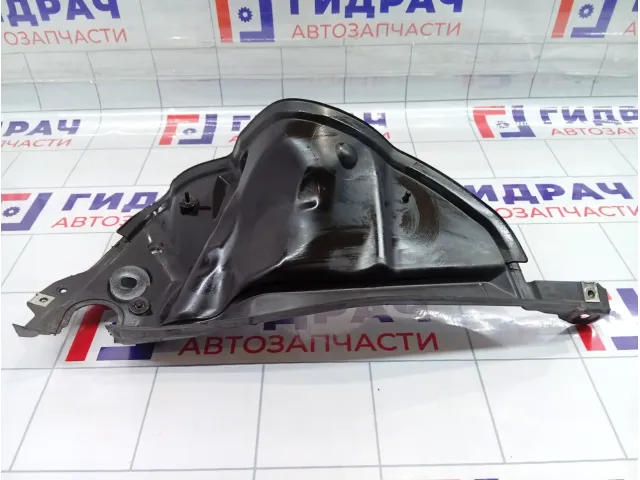 Пыльник двигателя правый Audi Q7 4L0819512D